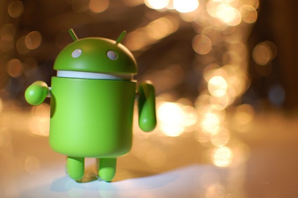 Immagine che mostra la mascotte di Android